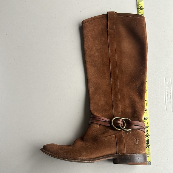 Frye Brown Suede Women’s Knee High Riding Boots Sz 8.5 Leather Brass Details - Picture 16 of 16
